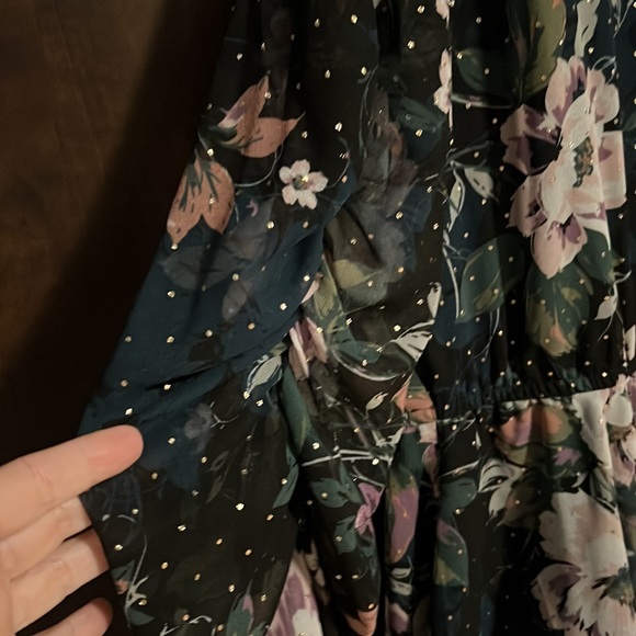 Boston Proper floral blouse - Picture 2 of 7